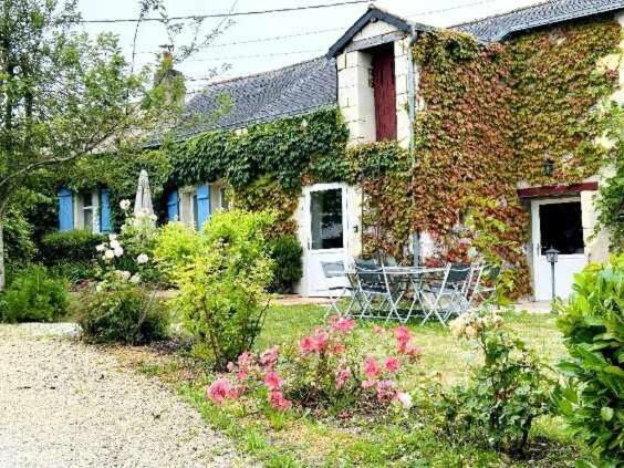 Gite Les Jardins De Terrefort 쏘뮤흐 외부 사진